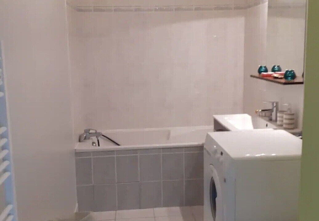 Photo of Bathroom in Tours