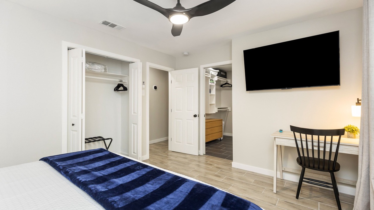 Photo of Bedroom in South Side
