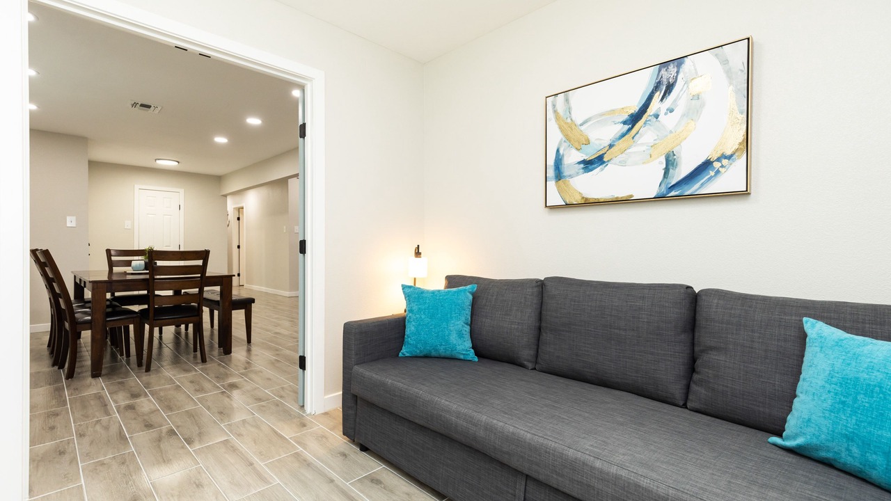 Photo of Livingroom in South Side