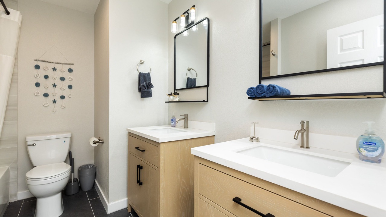 Photo of Bathroom in South Side