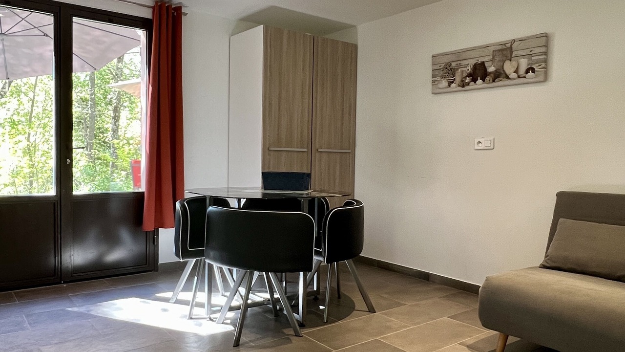 Photo of Others in Cereste