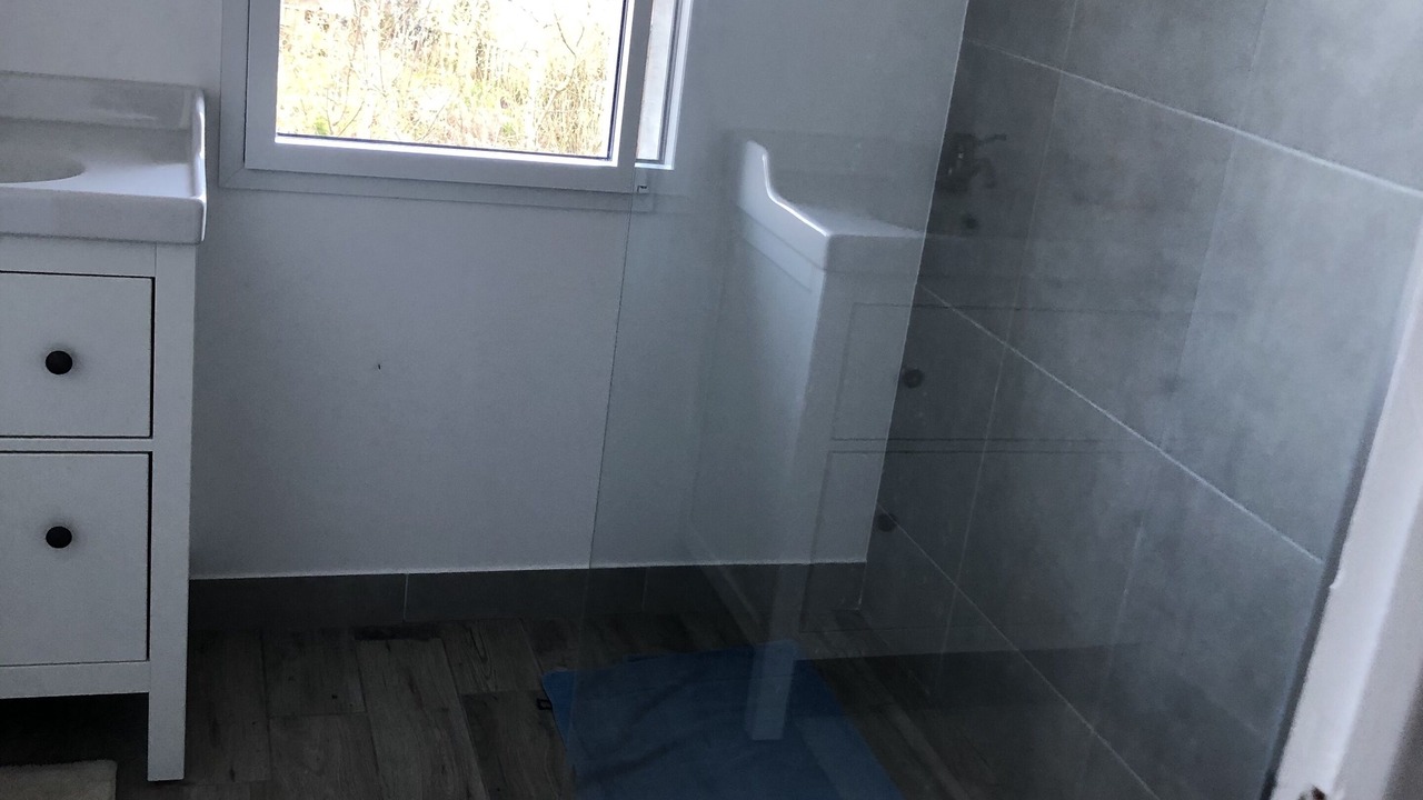 Photo of Bathroom in Saint-Laurent-sur-Mer