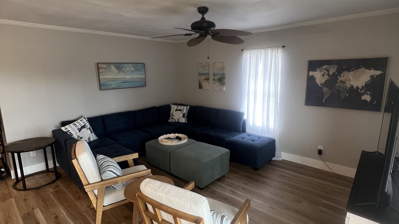 Photo of Livingroom in Surf Side Shores
