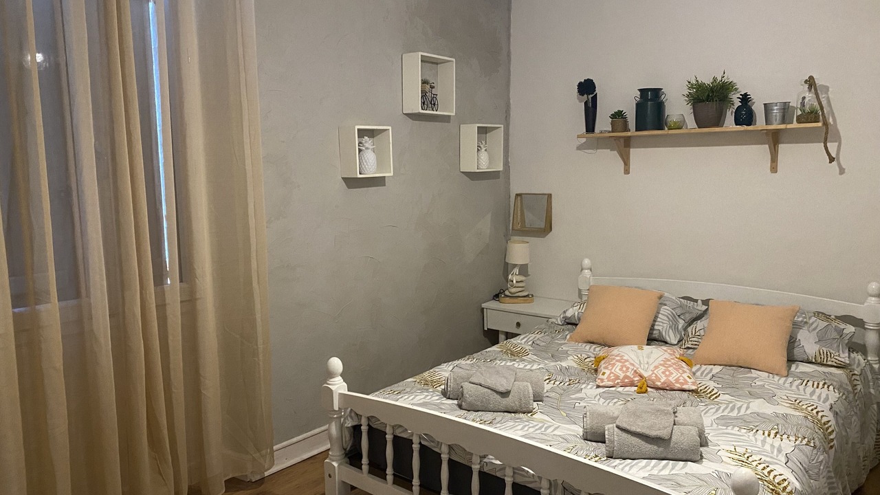 Photo of Bedroom in Villefranche-de-Lonchat