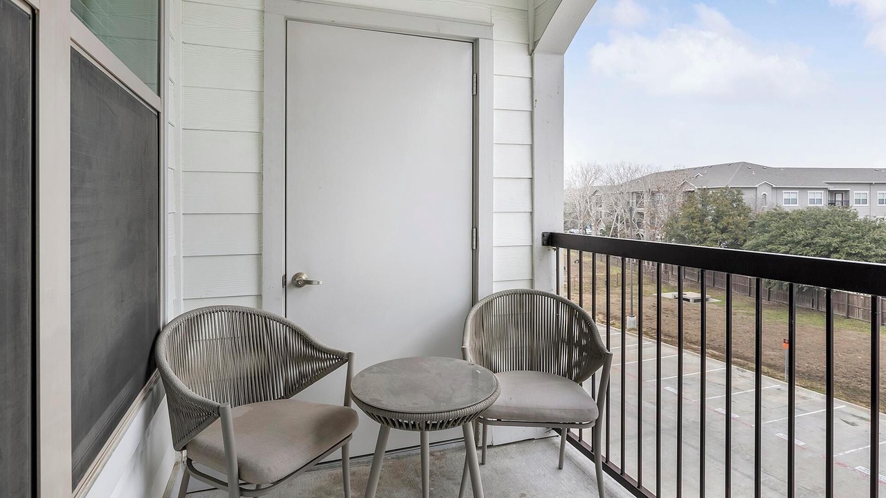 Photo of Patio Balcony in Haltom City