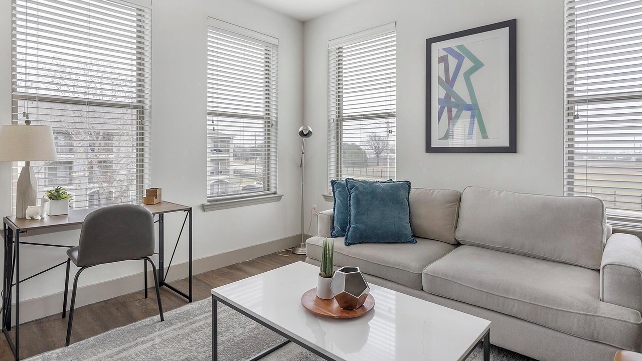 Photo of Livingroom in Haltom City
