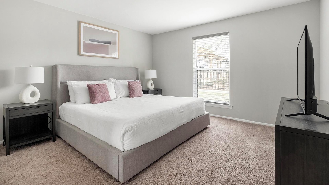 Photo of Bedroom in Homewood