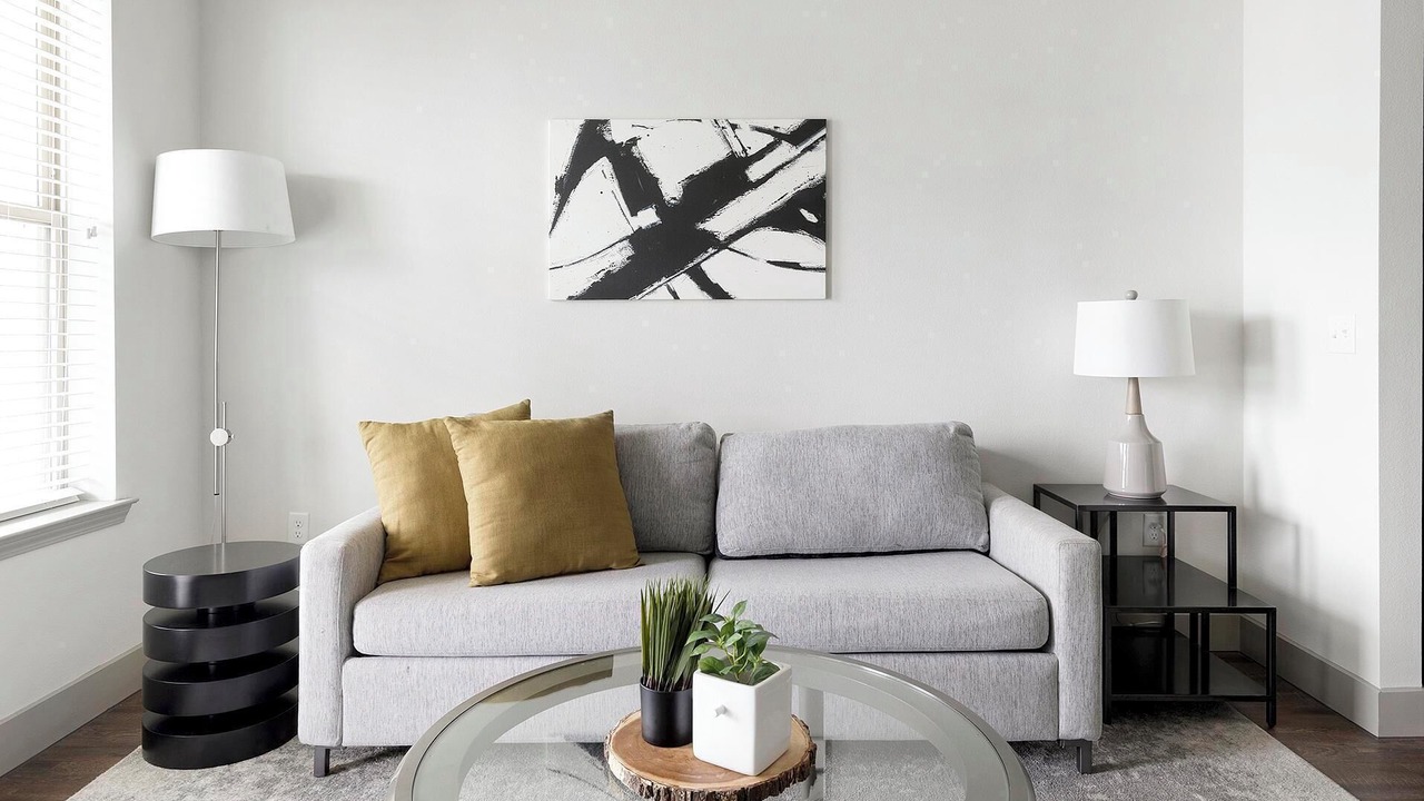 Photo of Livingroom in Haltom City