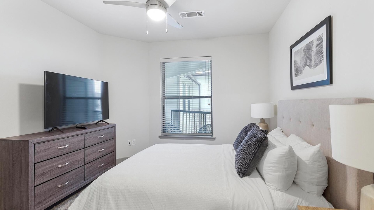Photo of Bedroom in Haltom City