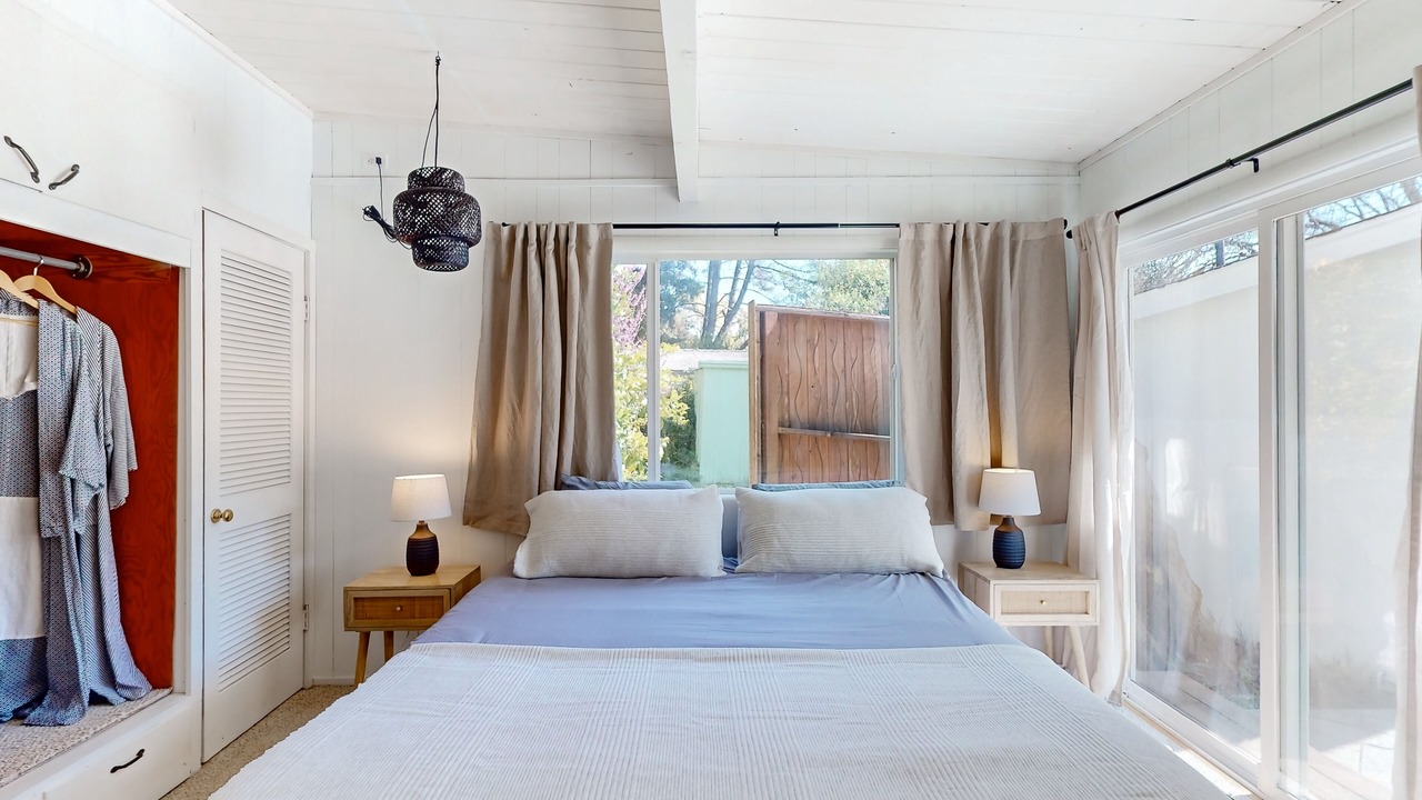 Photo of Bedroom in Salyer