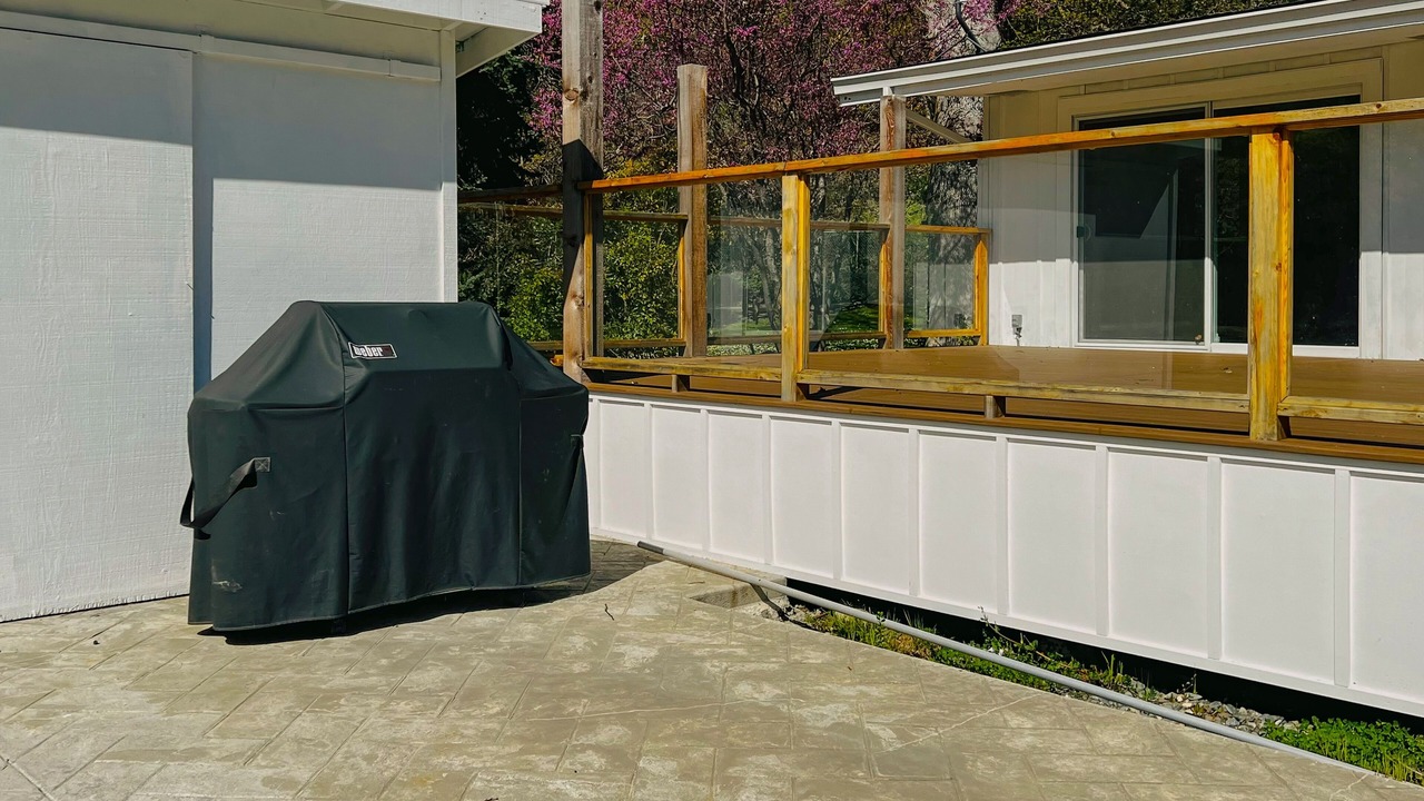 Photo of Patio Balcony in Salyer