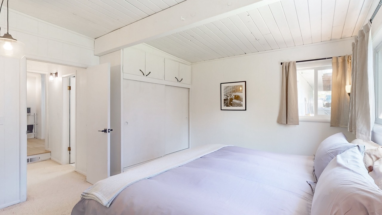 Photo of Bedroom in Salyer