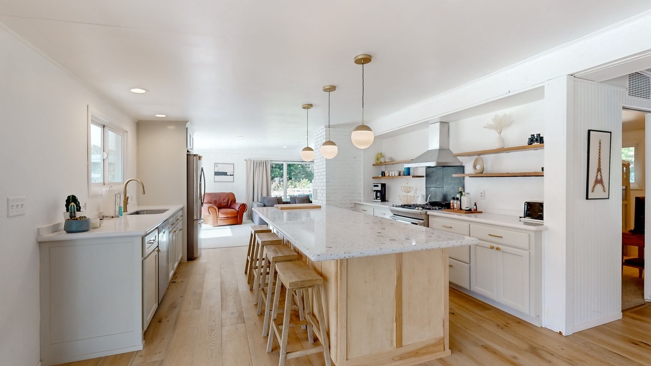 Photo of Kitchen in Salyer