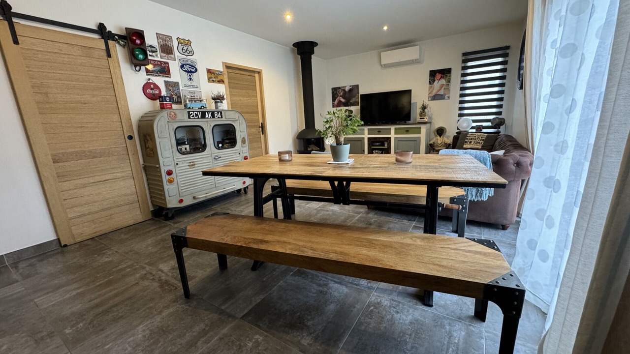 Photo of Livingroom in Maubec