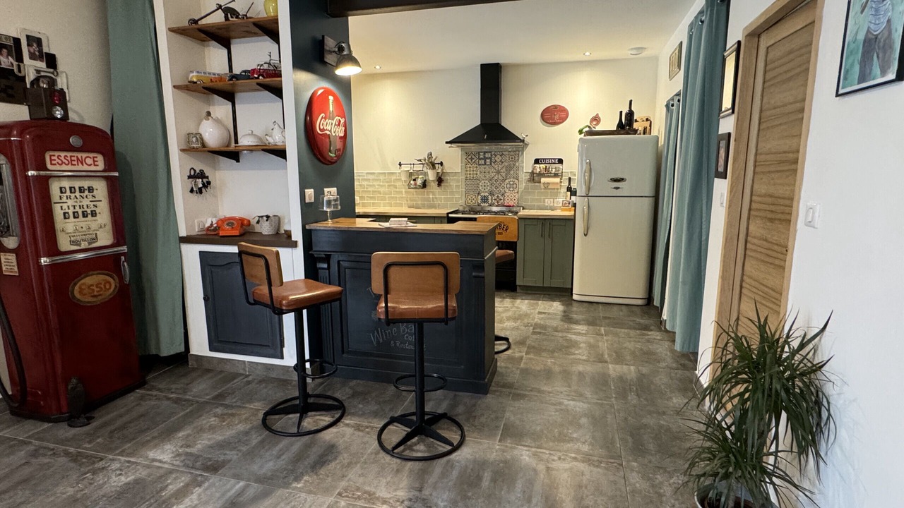 Photo of Others in Maubec