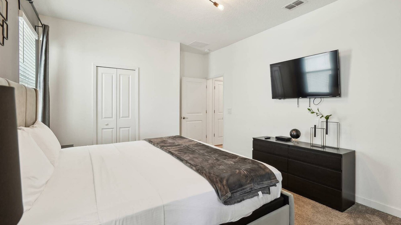 Photo of Bedroom in Four Corners