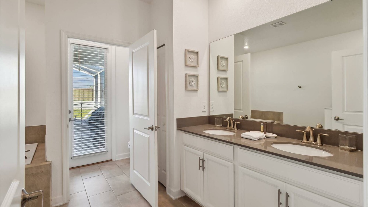 Photo of Bathroom in Four Corners