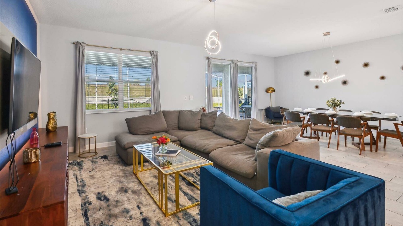 Photo of Livingroom in Four Corners