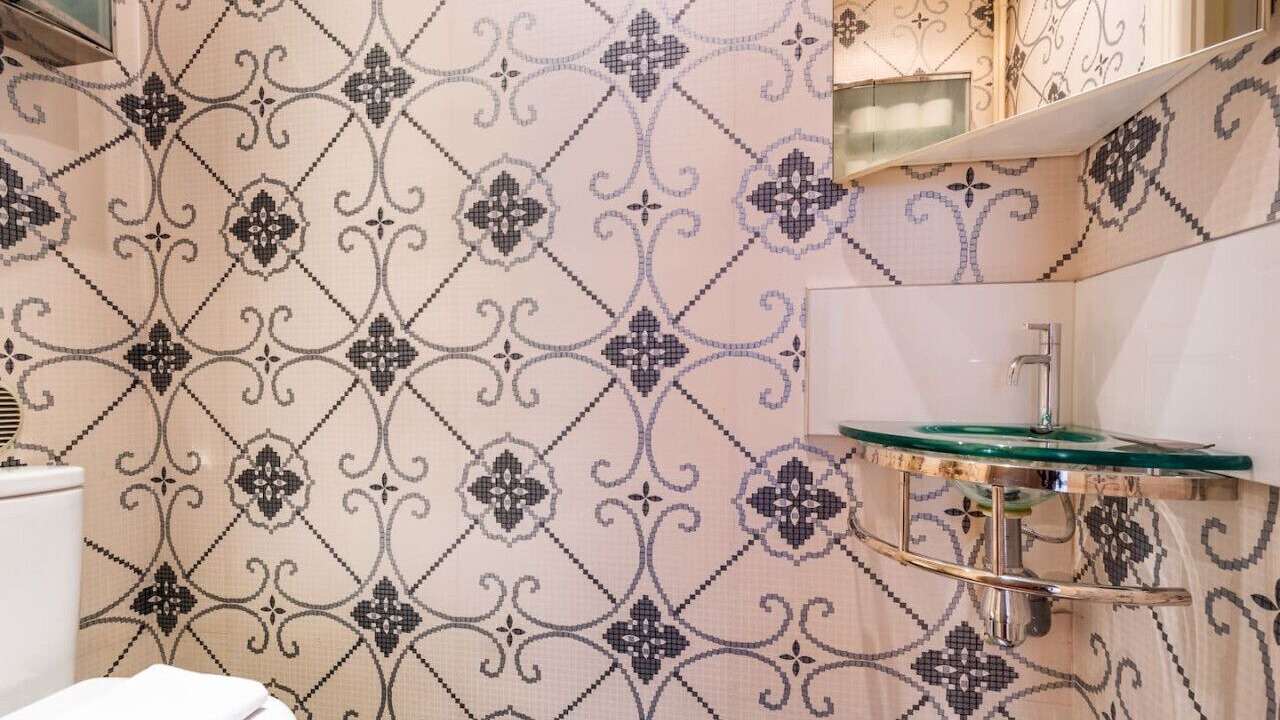 Photo of Bathroom in Porte-Dauphine