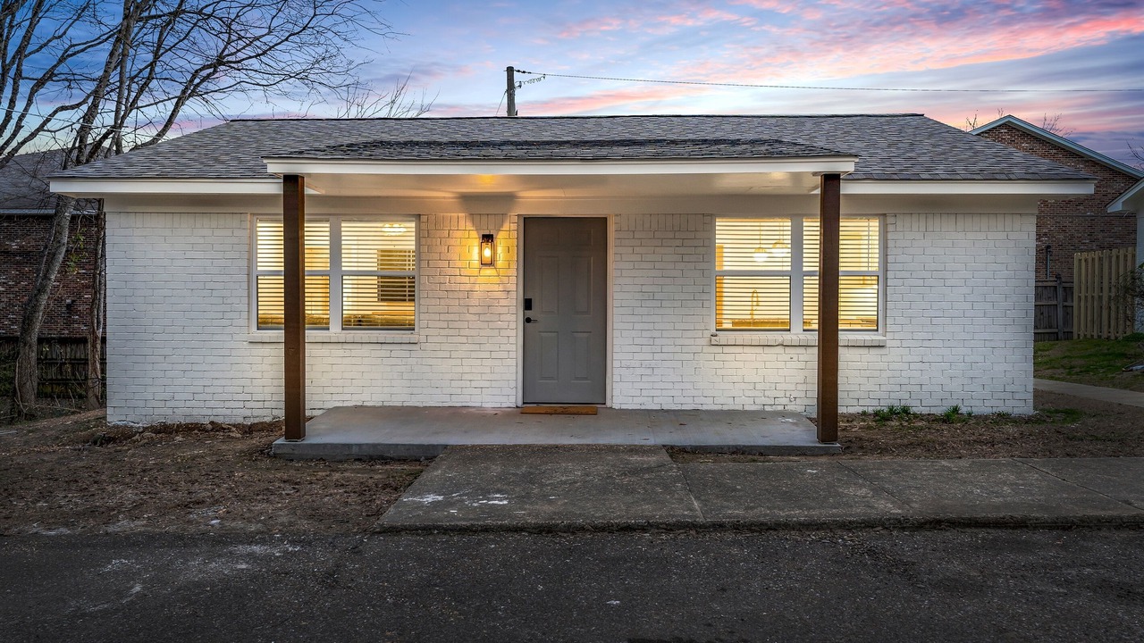 Photo of Outdoor in Starkville