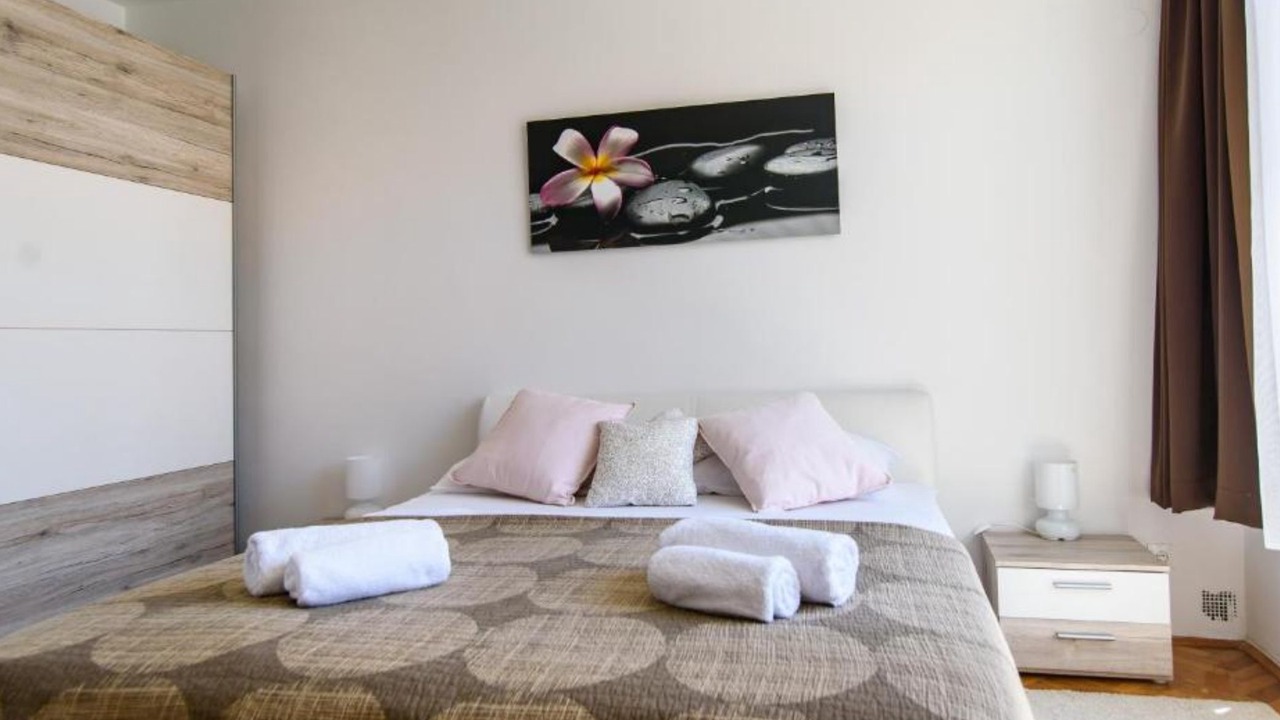 Photo of Bedroom in Ploce