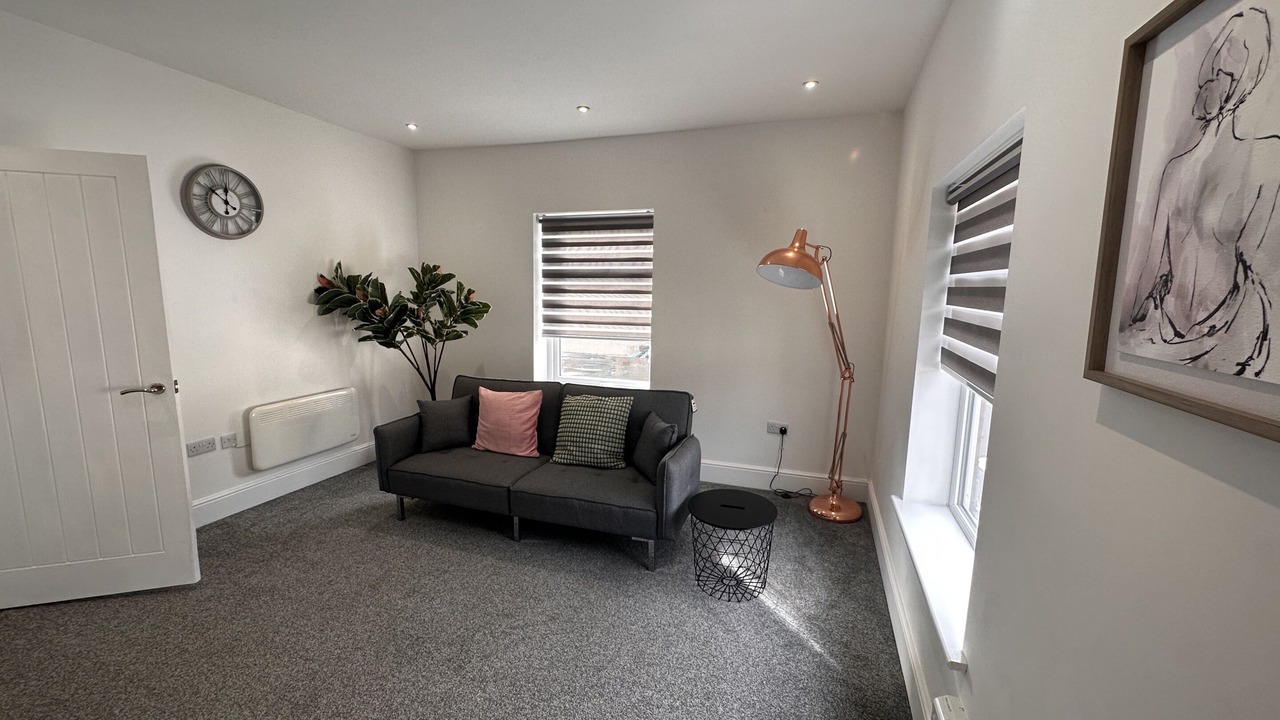 Photo of Livingroom in Burton on Trent