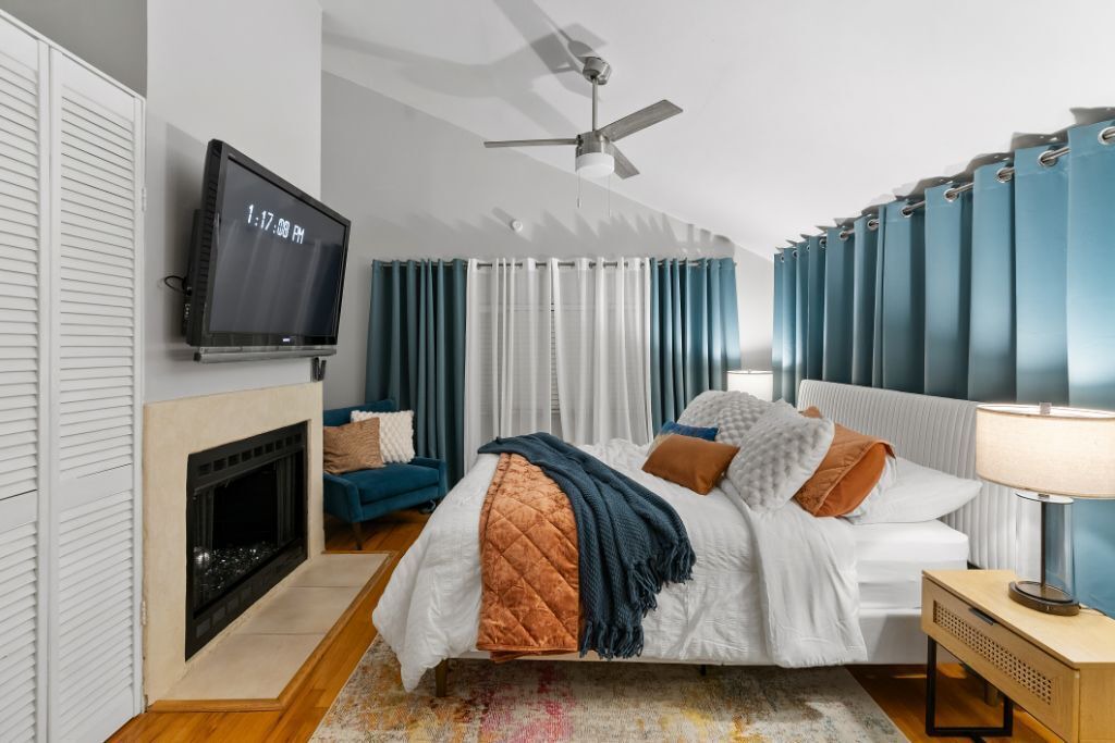 Photo of Bedroom in Oak Lawn