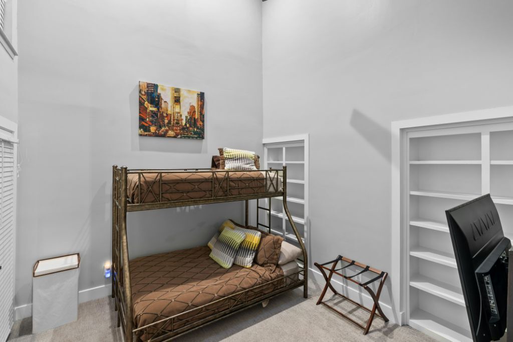 Photo of Bedroom in Oak Lawn