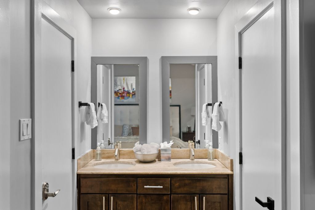 Photo of Bathroom in Oak Lawn