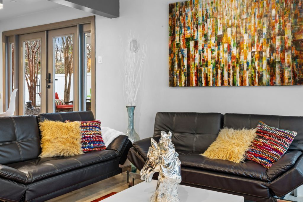 Photo of Livingroom in Oak Lawn