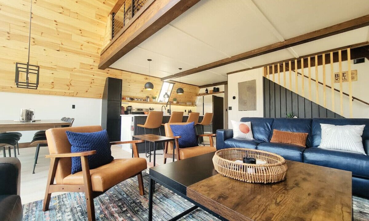 Photo of Livingroom in Bellaire