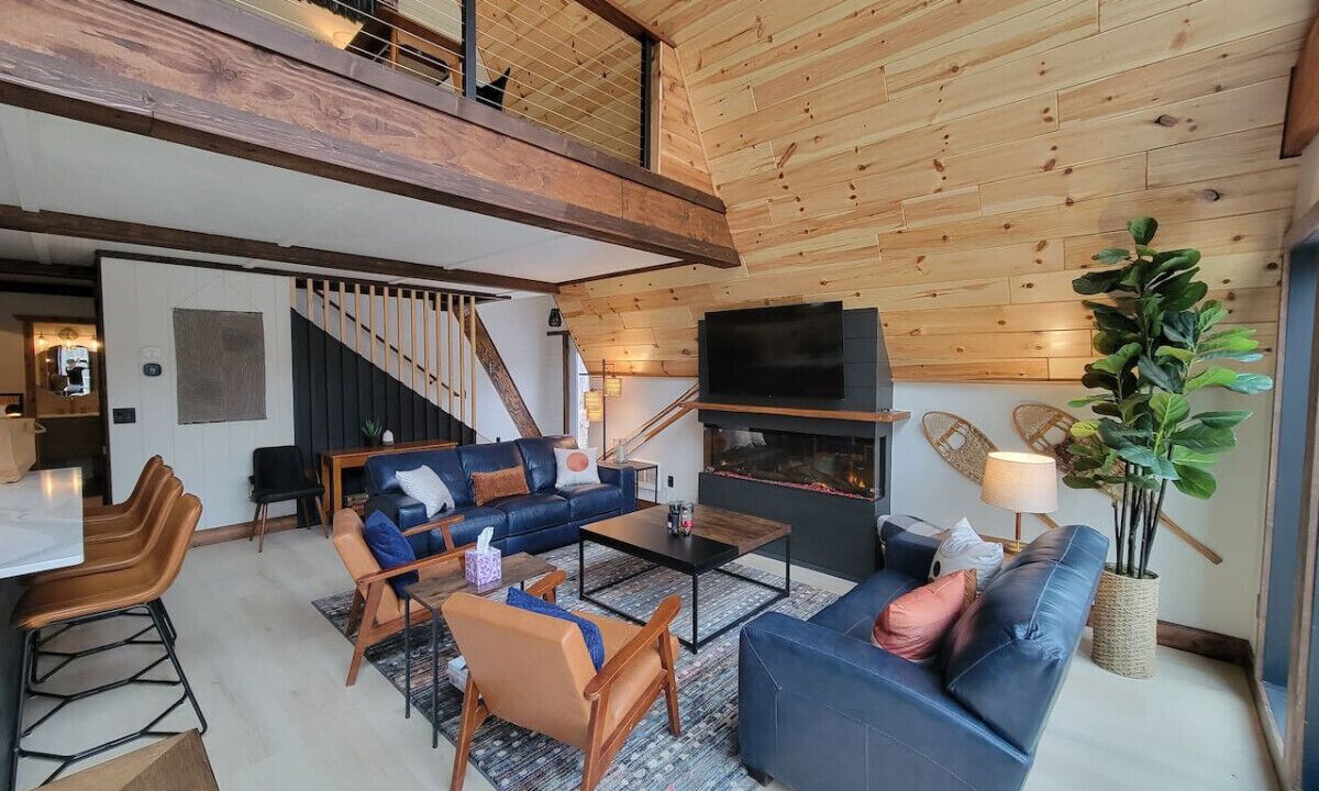 Photo of Livingroom in Bellaire