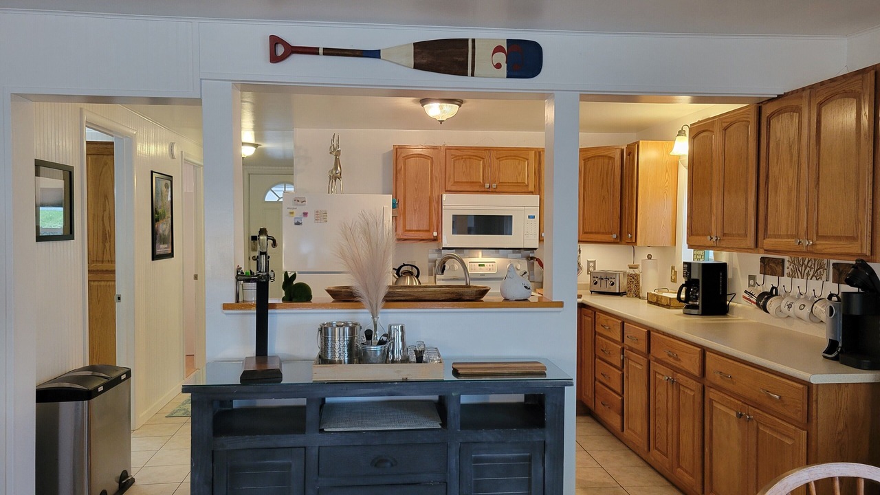 Photo of Others in Burdett