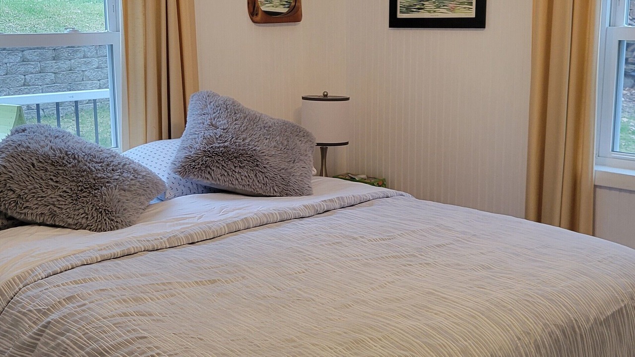 Photo of Others in Burdett