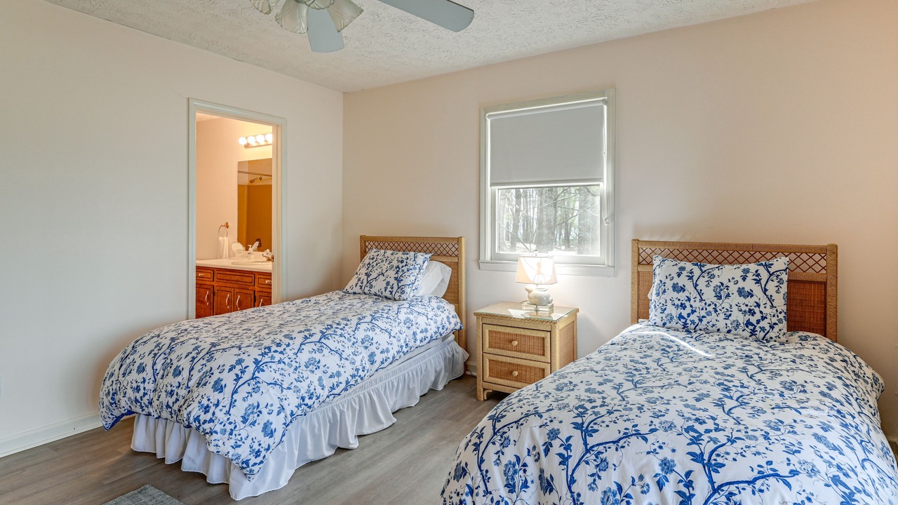 Photo of Bedroom in Sky Valley