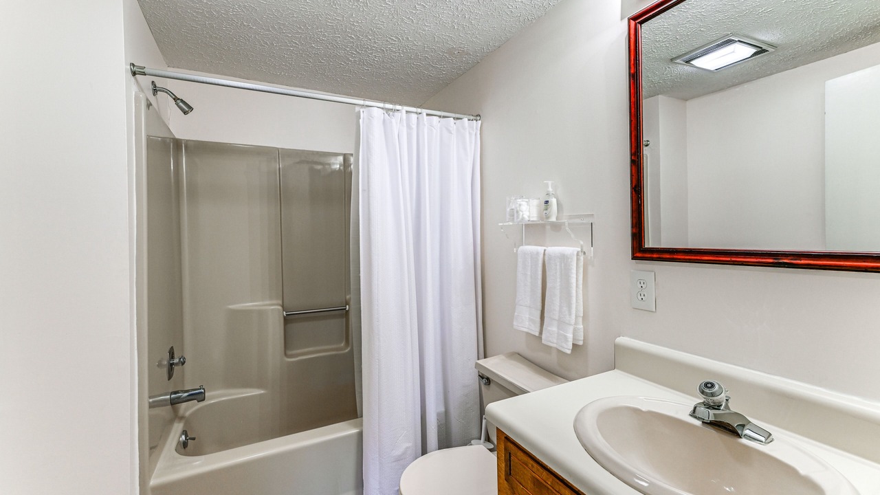 Photo of Bathroom in Sky Valley