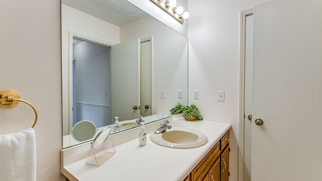 Photo of Bathroom in Sky Valley