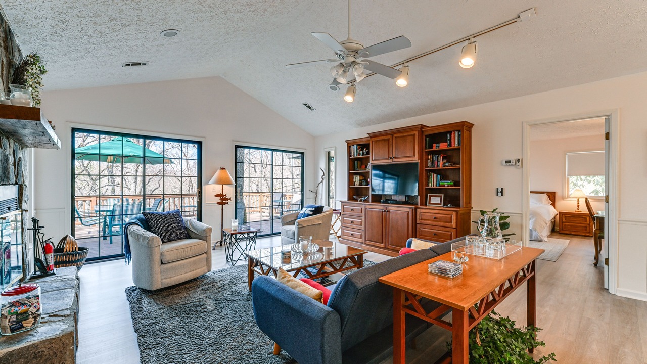 Photo of Livingroom in Sky Valley