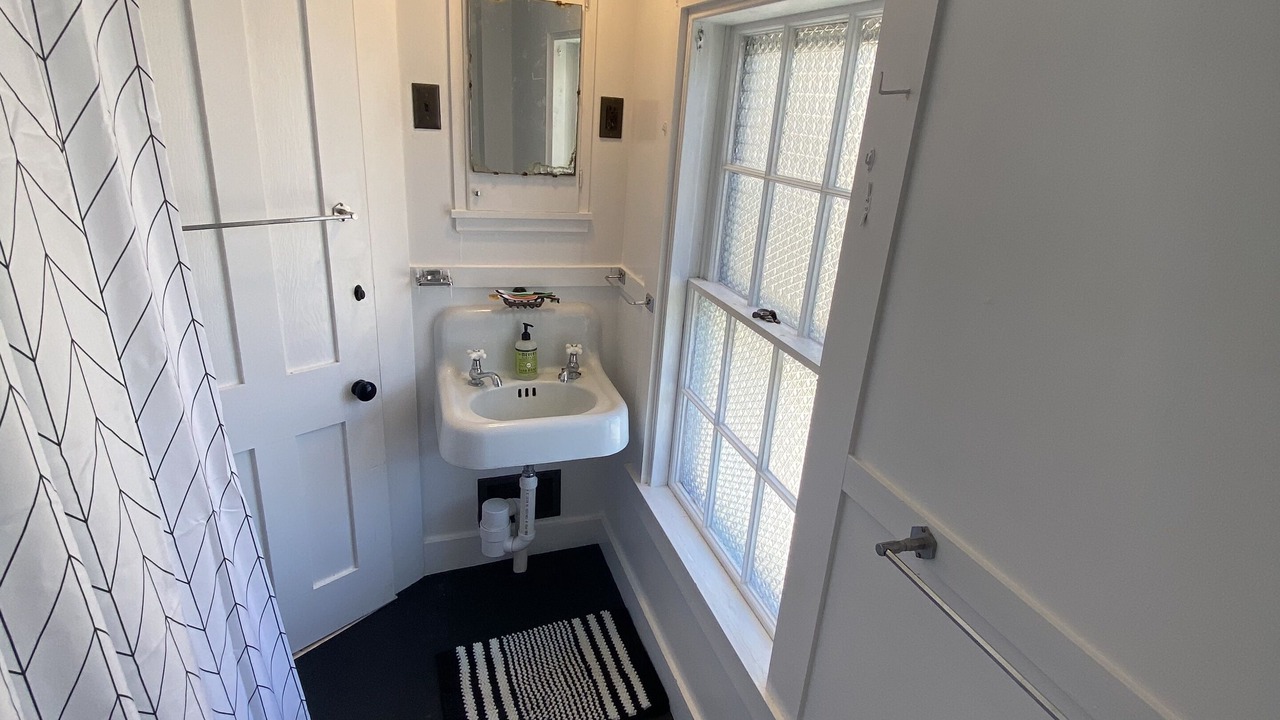 Photo of Bathroom in Brooksville