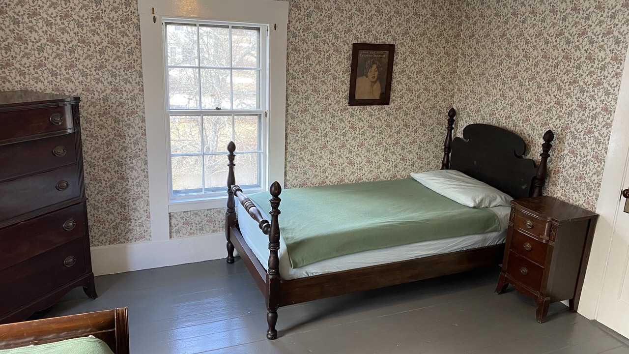 Photo of Bedroom in Brooksville