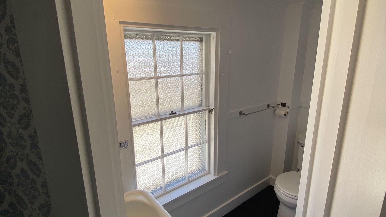 Photo of Bathroom in Brooksville