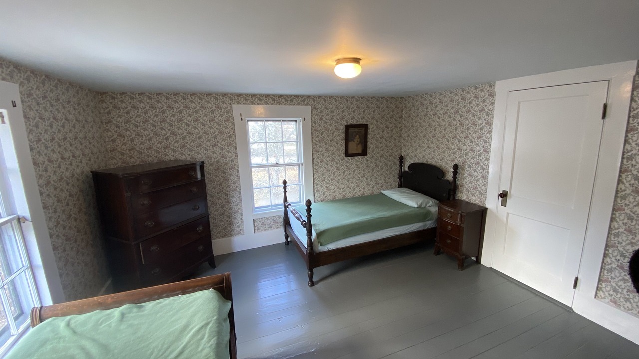 Photo of Bedroom in Brooksville
