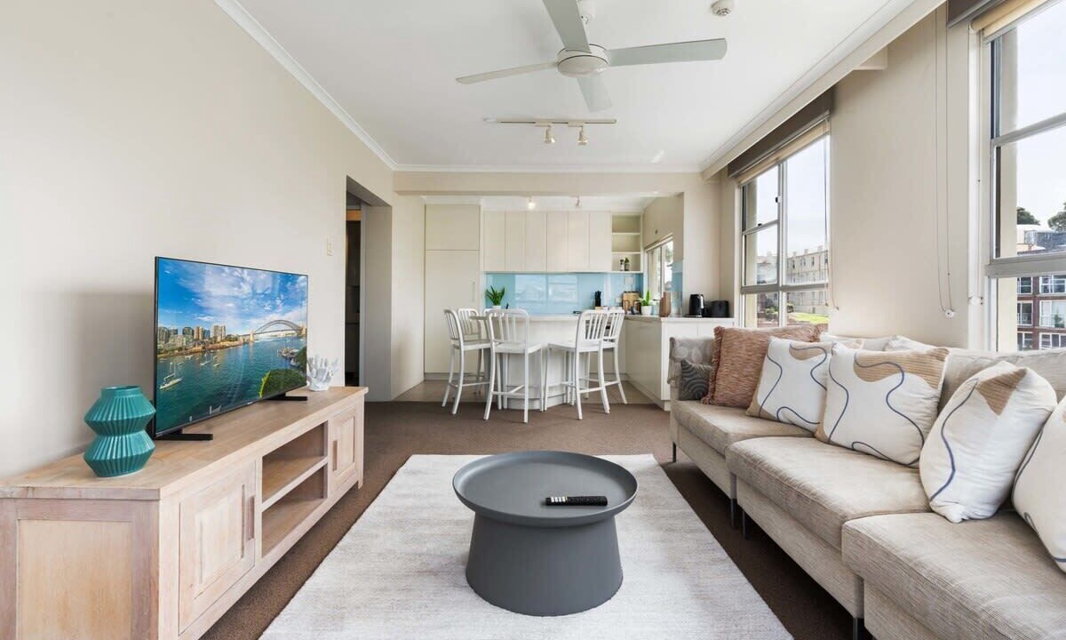 Photo of Others in McMahons Point