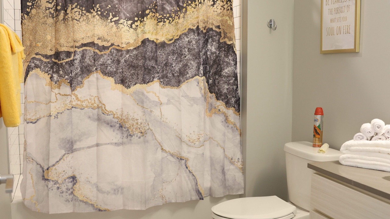 Photo of Bathroom in Tower Grove East