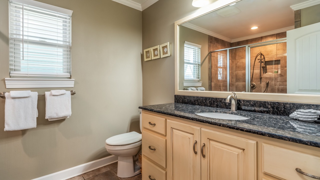 Photo of Bathroom in Silver Cay