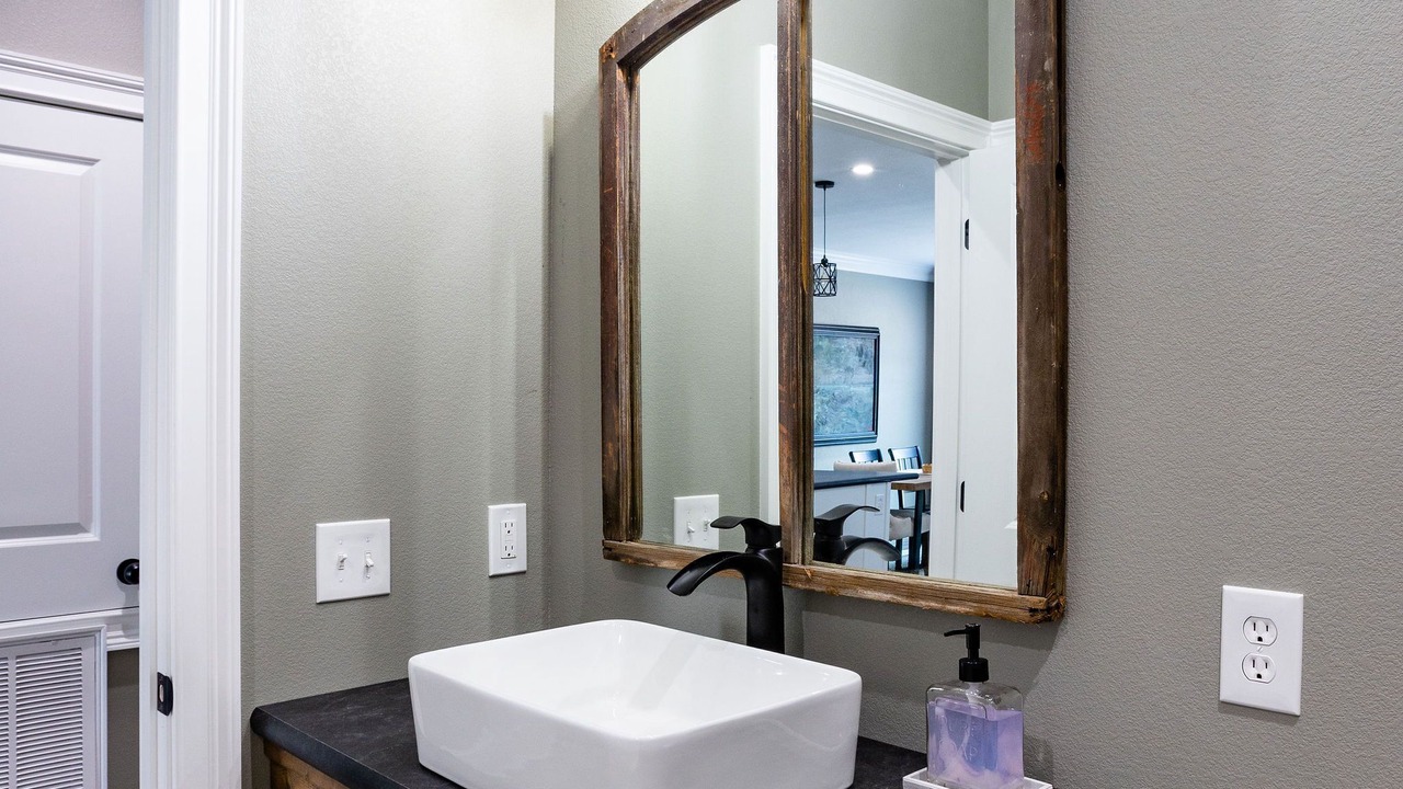 Photo of Bathroom in Batesville