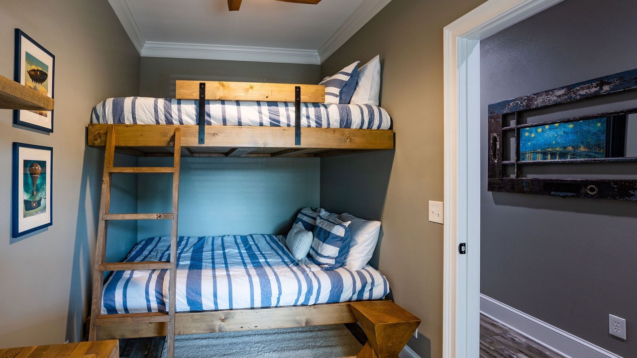 Photo of Bedroom in Batesville