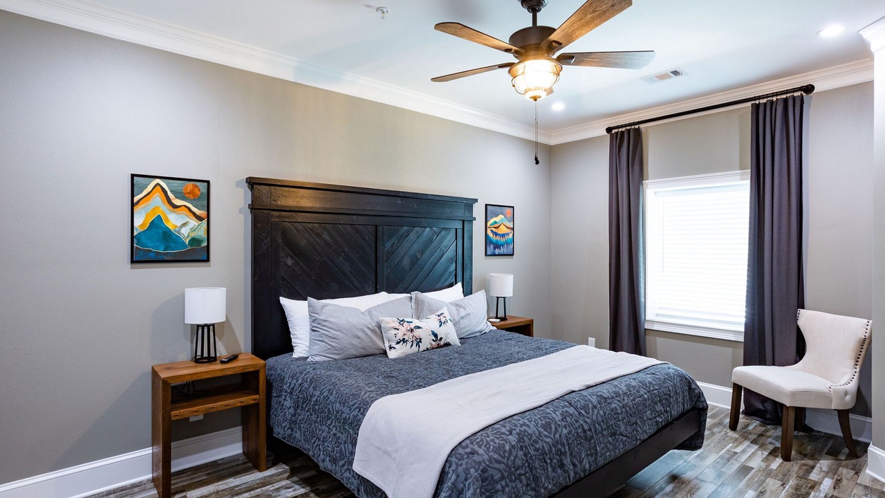 Photo of Bedroom in Batesville