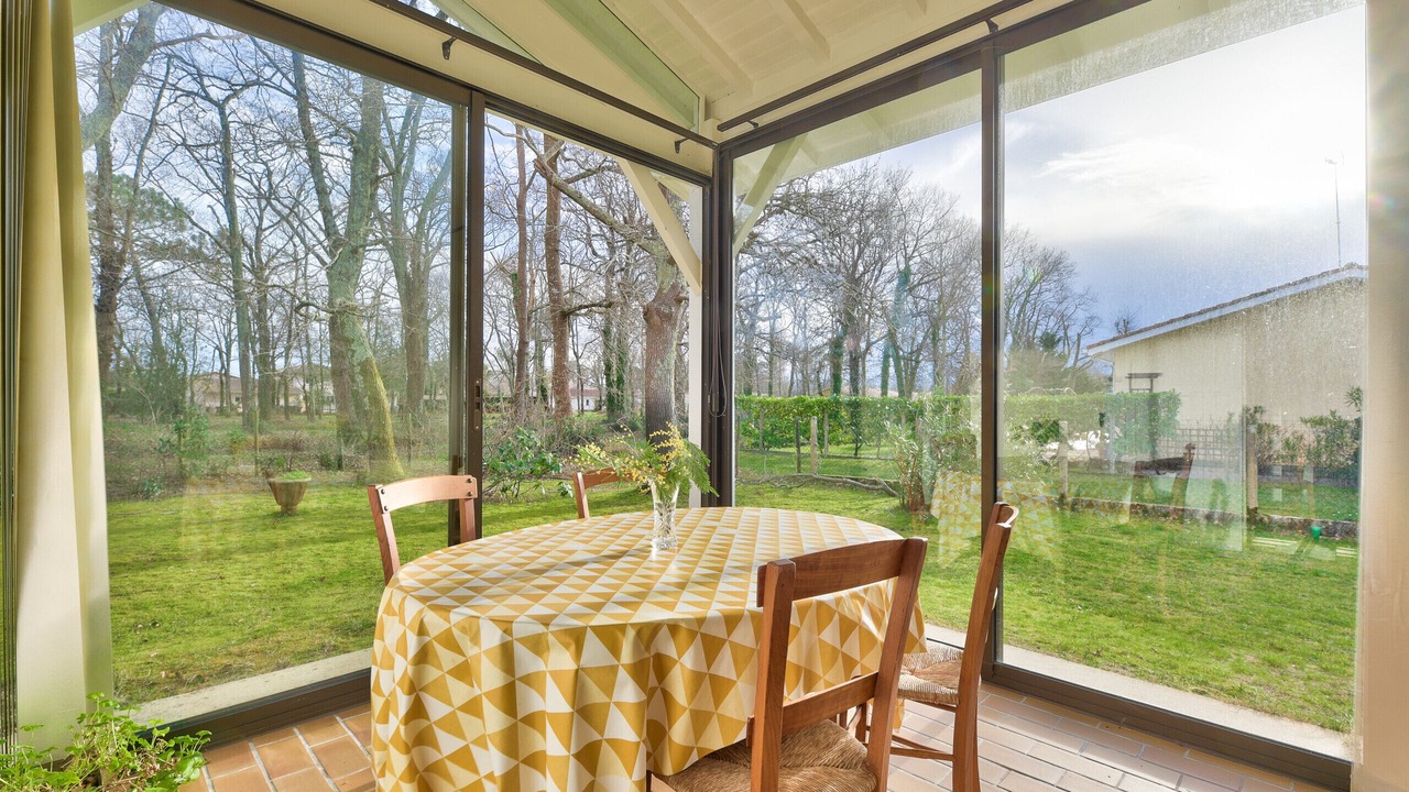 Photo of Others in Lanton