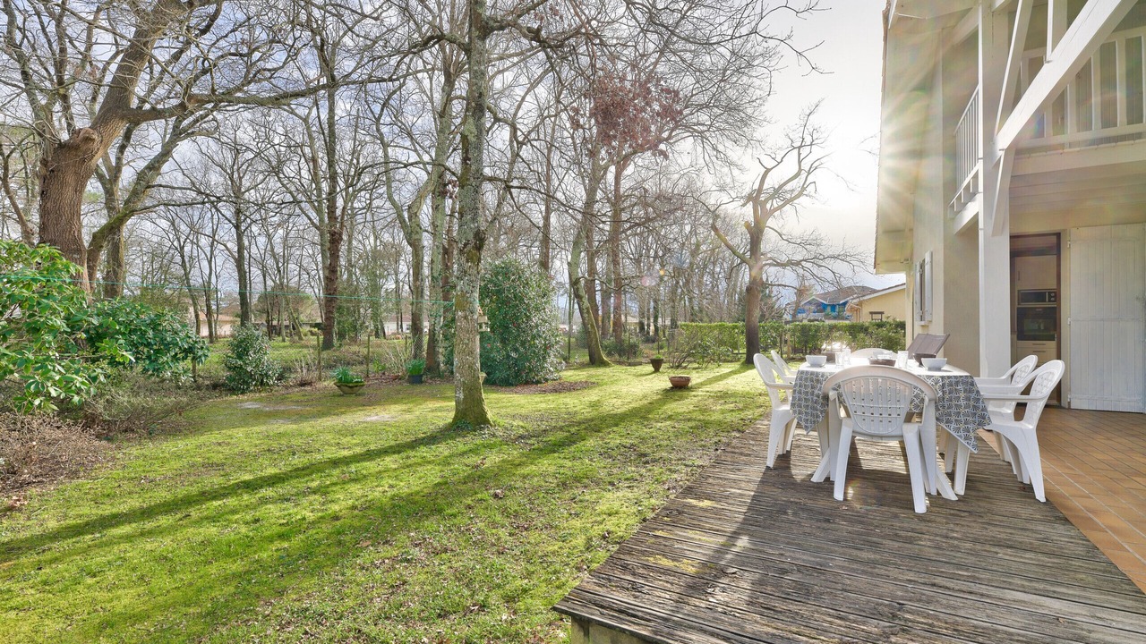 Photo of Outdoor in Lanton